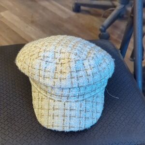 Stylish Tweed Newsboy Cap